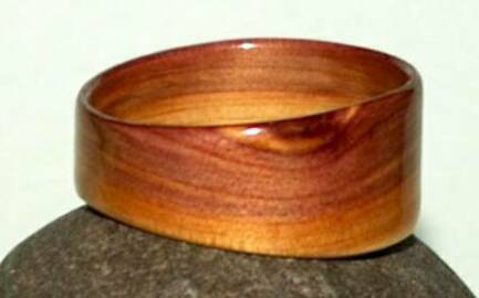 Juniper heart wood ring by David Finch, Touch Wood Rings