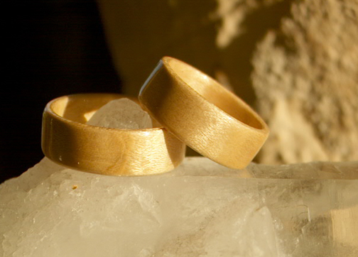Bird's eye maple wood rings